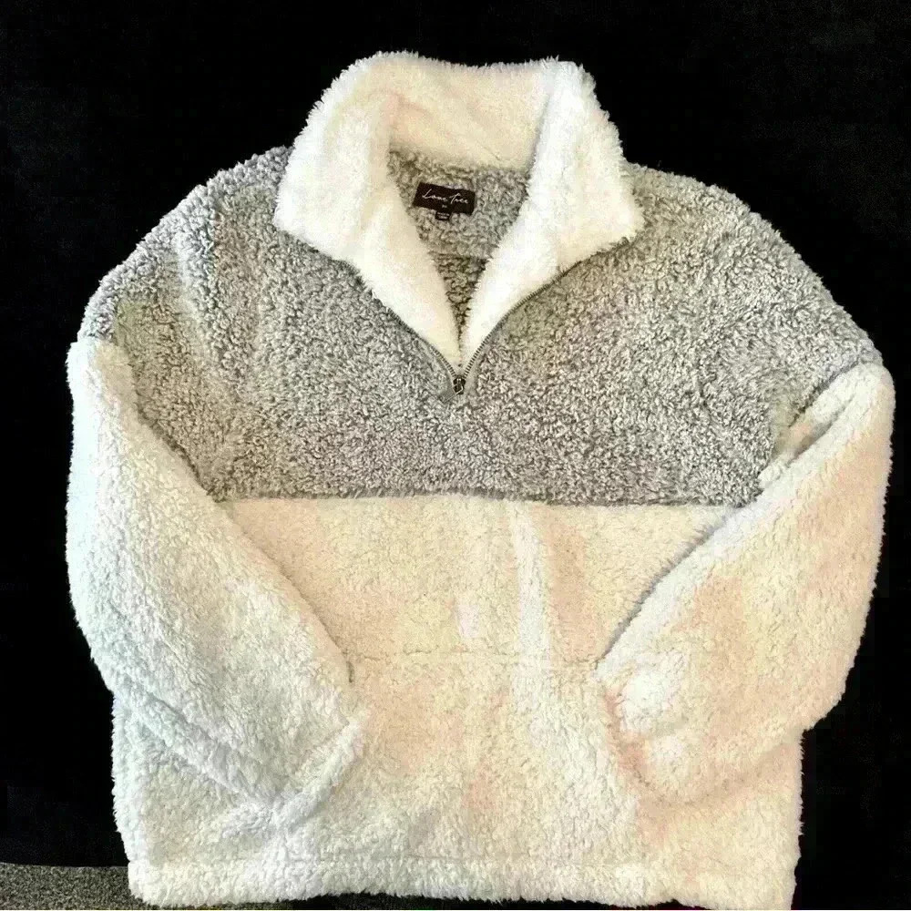 Love Tree Sherpa Pullover Size Medium